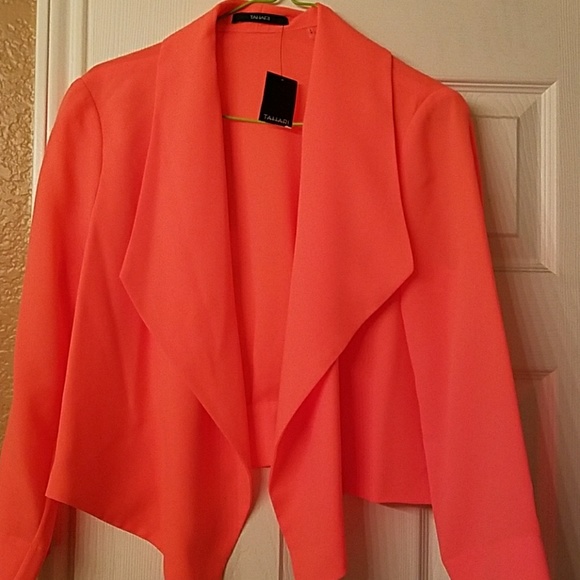 Tahari Jackets & Blazers - NWT Tahari  Blazer Make Offer